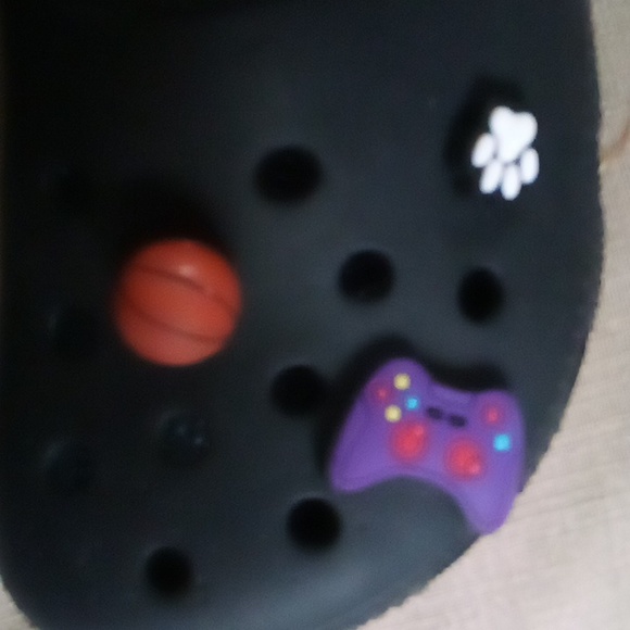 Crocs with 6 jibbitz - Picture 5 of 5